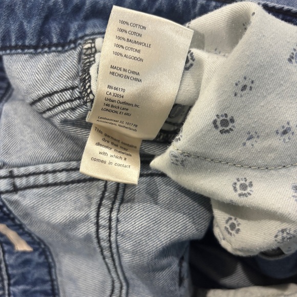 Pilcro The Relaxed Shortie Shorts - Picture 7 of 7